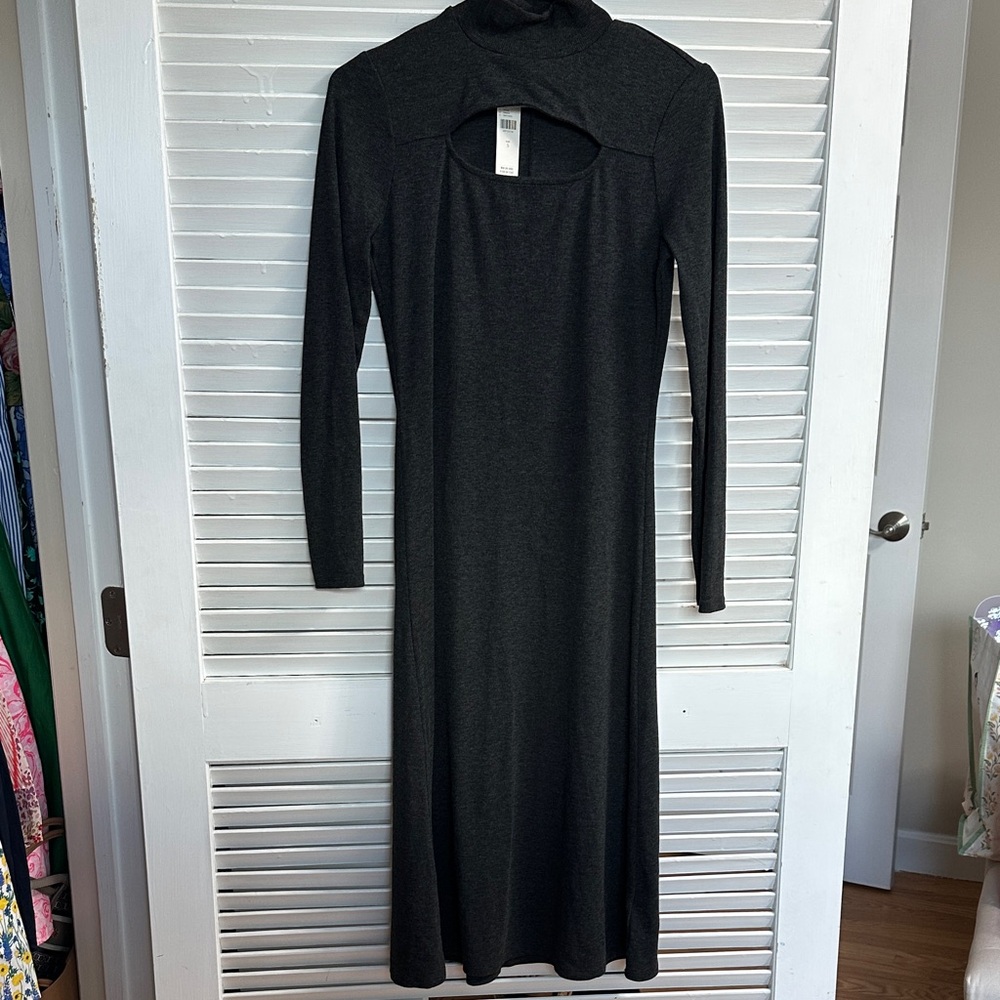 Elegant Charcoal Gray Long Sleeve Dress